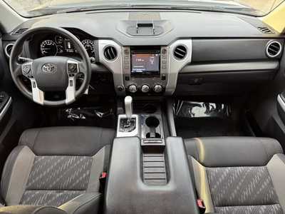 2018 Toyota Tundra Crew Cab, $28999. Photo 7
