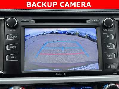 2015 Toyota Highlander, $20997. Photo 3