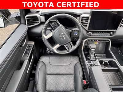 2024 Toyota Tundra Crew Cab, $59500. Photo 7