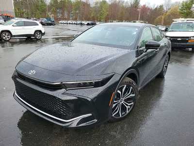 2023 Toyota Crown, $37499. Photo 2
