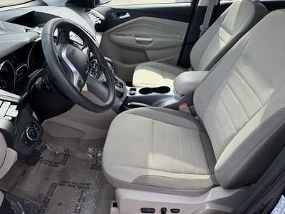 2016 Ford Escape, $10490. Photo 4