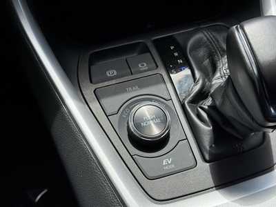 2022 Toyota RAV4, $34999. Photo 11
