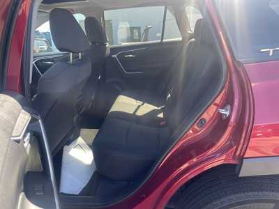 2020 Toyota RAV4, $26999. Photo 7