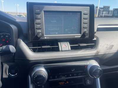 2020 Toyota RAV4, $26999. Photo 8