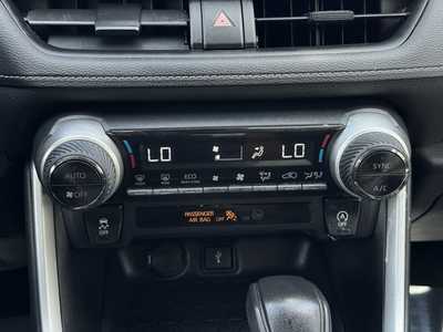 2020 Toyota RAV4, $26599. Photo 9
