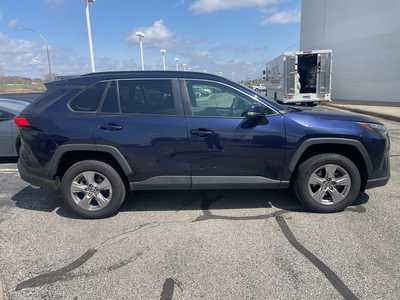 2023 Toyota RAV4, $30999. Photo 8