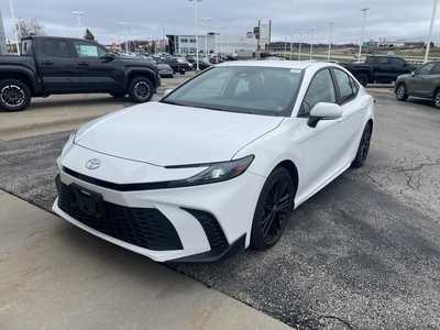 2025 Toyota Camry, $33499. Photo 3