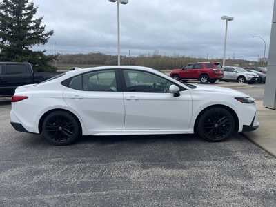 2025 Toyota Camry, $33499. Photo 8