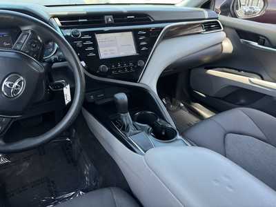 2018 Toyota Camry, $17997. Photo 11