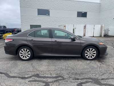 2018 Toyota Camry, $18297. Photo 8