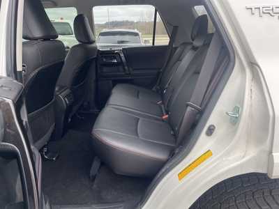 2021 Toyota 4Runner, $44999. Photo 10