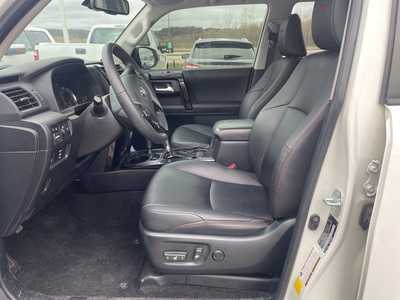 2021 Toyota 4Runner, $44999. Photo 9