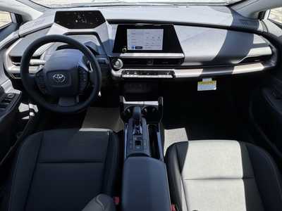 2025 Toyota Prius, $35184. Photo 6