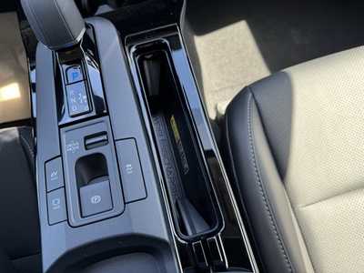 2025 Toyota Prius, $35184. Photo 8