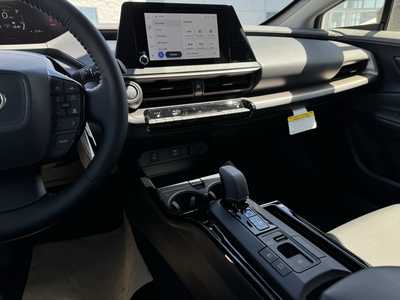 2025 Toyota Prius, $35184. Photo 9