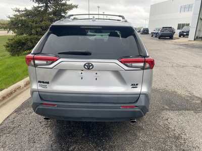 2021 Toyota RAV4, $31499. Photo 6