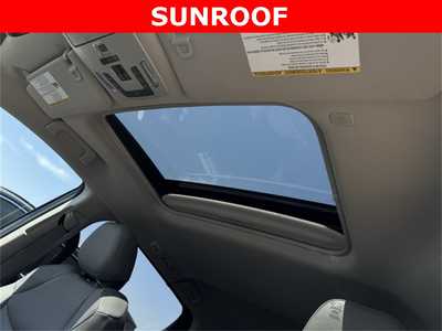 2022 Toyota Sienna, $46799. Photo 5