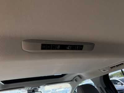2022 Toyota Sienna, $46799. Photo 8