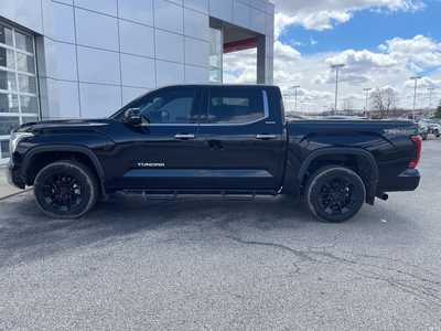 2022 Toyota Tundra Crew Cab, $48999. Photo 4