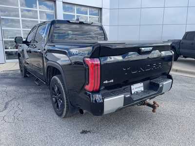 2022 Toyota Tundra Crew Cab, $48999. Photo 5