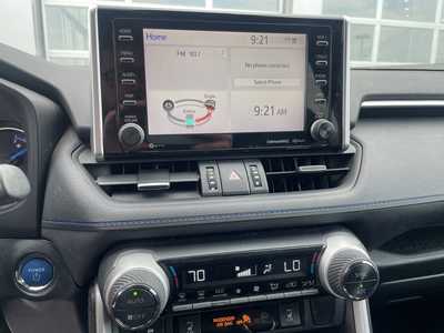 2020 Toyota RAV4, $34499. Photo 11
