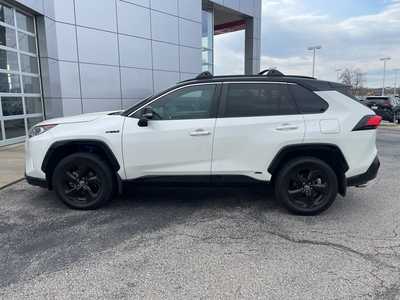 2020 Toyota RAV4, $34499. Photo 4