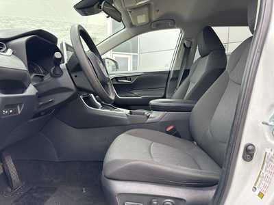 2023 Toyota RAV4, $30799. Photo 5