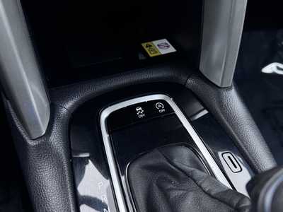 2022 Toyota Corolla Cross, $25599. Photo 11
