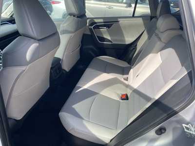 2021 Toyota RAV4, $36500. Photo 10