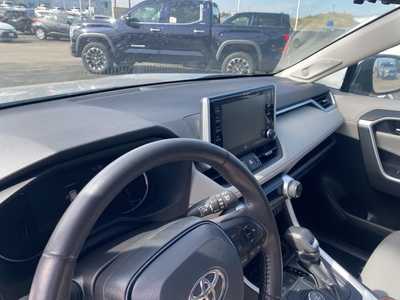 2021 Toyota RAV4, $36500. Photo 11