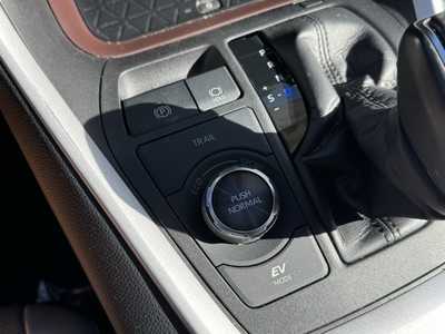 2021 Toyota RAV4, $34999. Photo 12