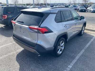 2021 Toyota RAV4, $36500. Photo 7