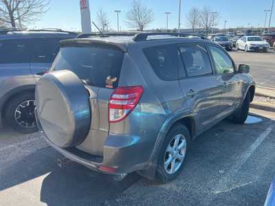 2010 Toyota RAV4, $10000. Photo 3