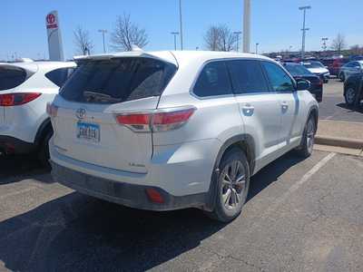 2014 Toyota Highlander, $15000. Photo 3