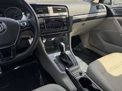 2019 Volkswagen Golf, $20999. Photo 11