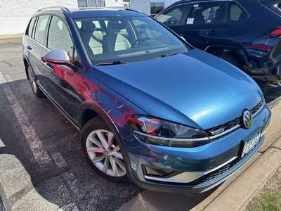 2019 Volkswagen Golf, $21300. Photo 2