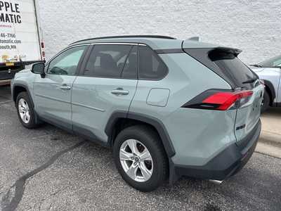 2021 Toyota RAV4, $30000. Photo 3