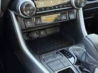 2024 Toyota RAV4, $33998. Photo 11