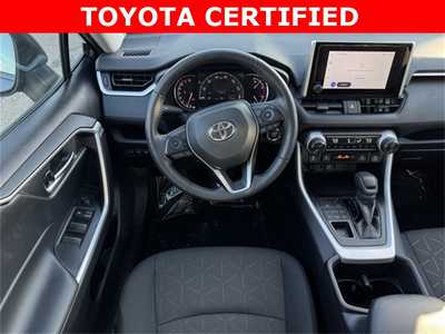 2024 Toyota RAV4, $33998. Photo 8