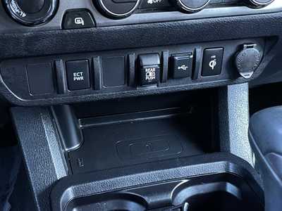 2022 Toyota Tacoma, $37498. Photo 6