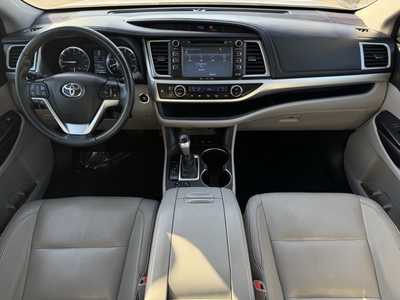 2016 Toyota Highlander, $19499. Photo 11