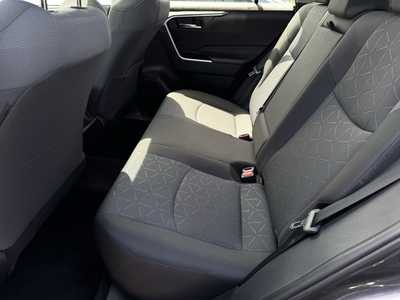 2022 Toyota RAV4, $33498. Photo 7