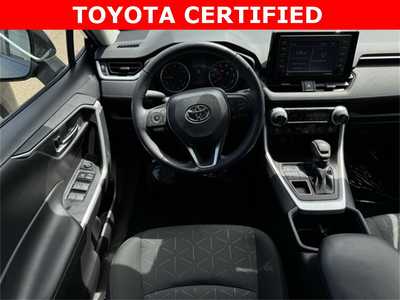 2022 Toyota RAV4, $33498. Photo 8
