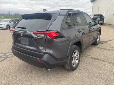 2022 Toyota RAV4, $30500. Photo 7