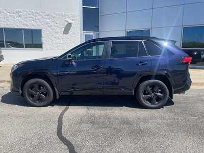 2020 Toyota RAV4, $33000. Photo 4
