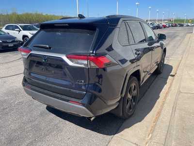 2020 Toyota RAV4, $33000. Photo 7
