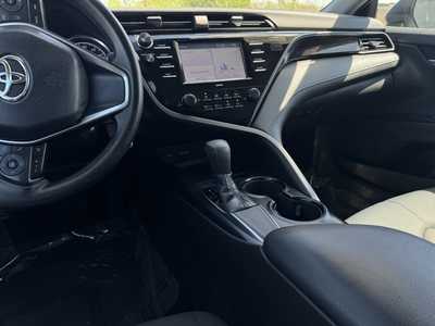 2020 Toyota Camry, $20998. Photo 11