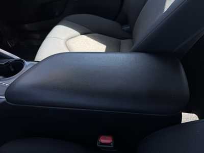 2020 Toyota Camry, $20998. Photo 12