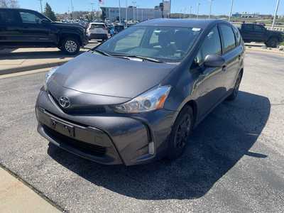 2016 Toyota Prius, $12500. Photo 3