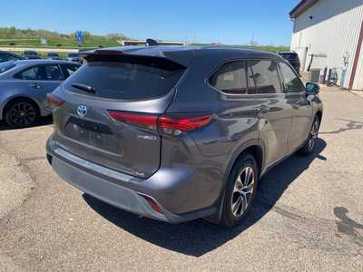 2020 Toyota Highlander, $37000. Photo 7